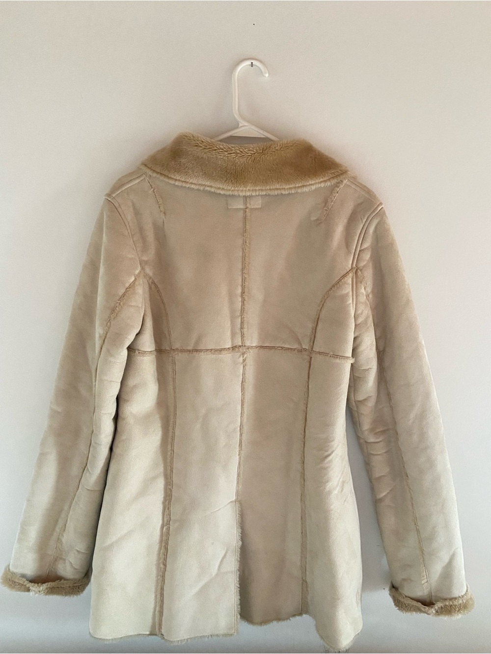 Women’s Cream Faux Shearling Button-Front Coat, Size M - Picture 2 of 3
